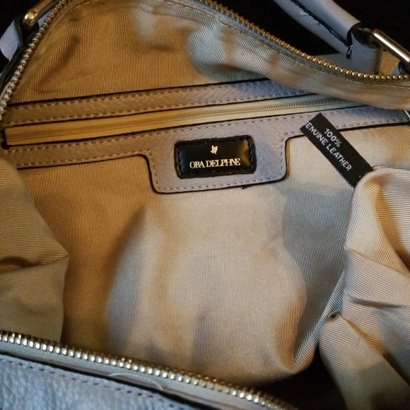 Ora Delphne - Picture 2 of 4